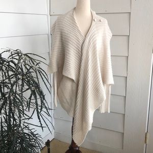 Jennifer Lopez cream asymmetrical cardigan size L, versatile and classic style